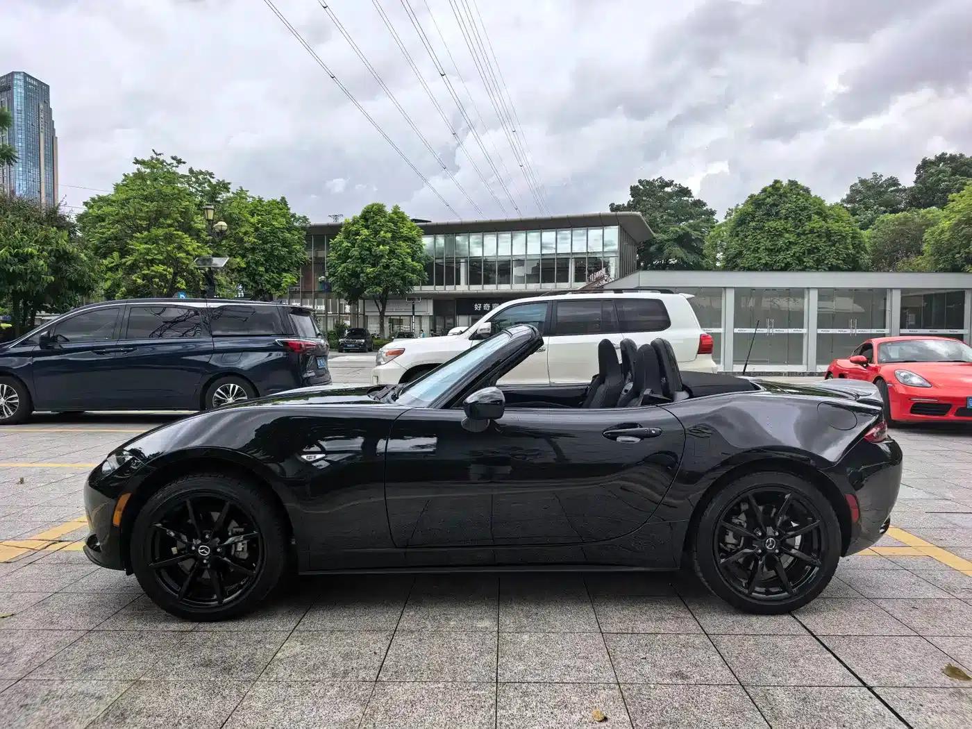 Mazda MX-5 2023 2.0L Manual — миниатюра 7