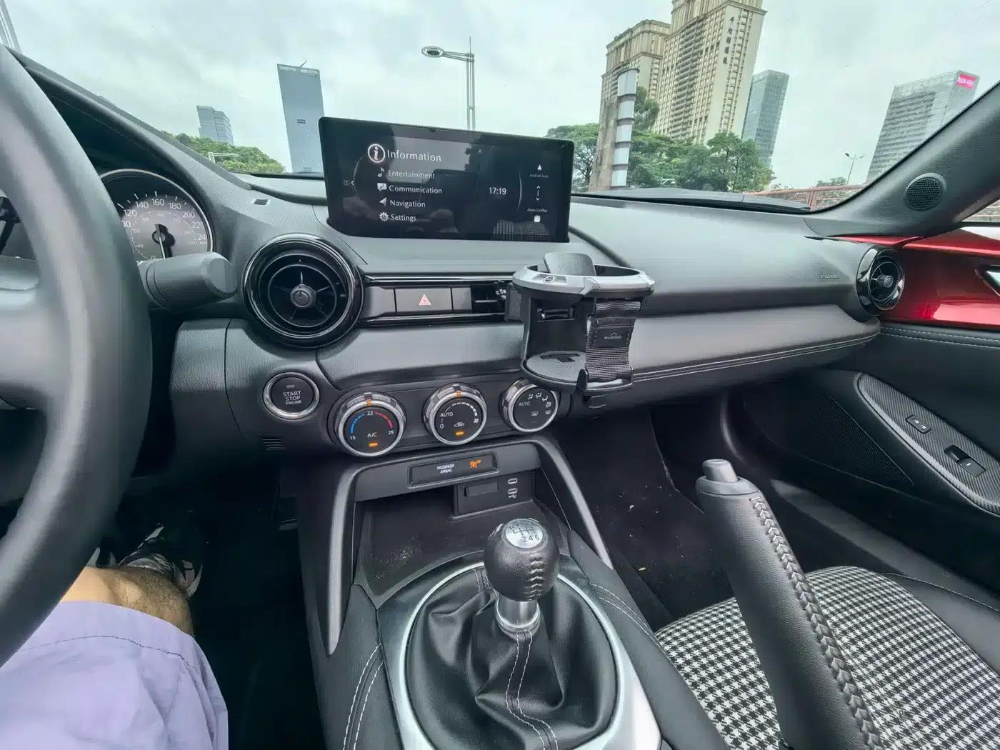 Mazda MX-5 2025 2.0L Manual — миниатюра 11