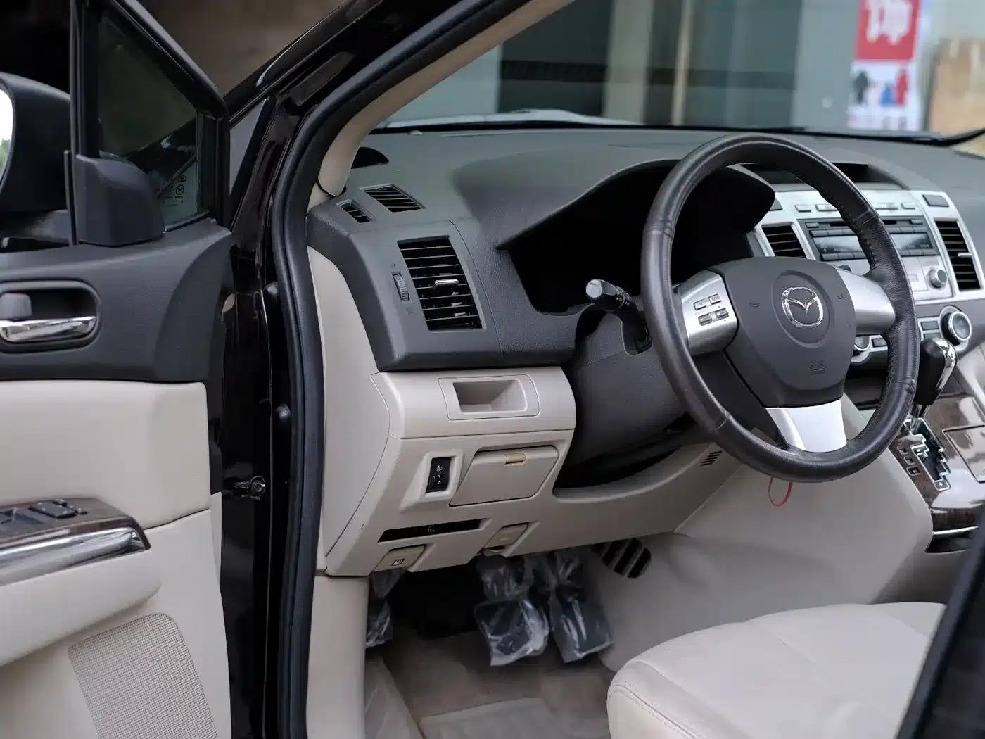 Mazda 8 2011 2.3L Premium Edition — миниатюра 19