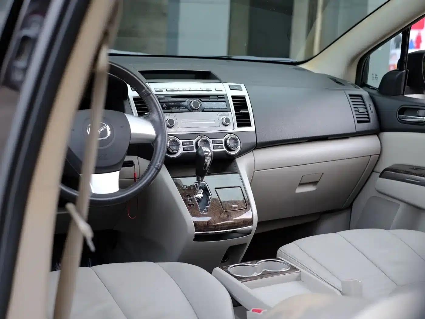 Mazda 8 2011 2.3L Premium Edition — миниатюра 35