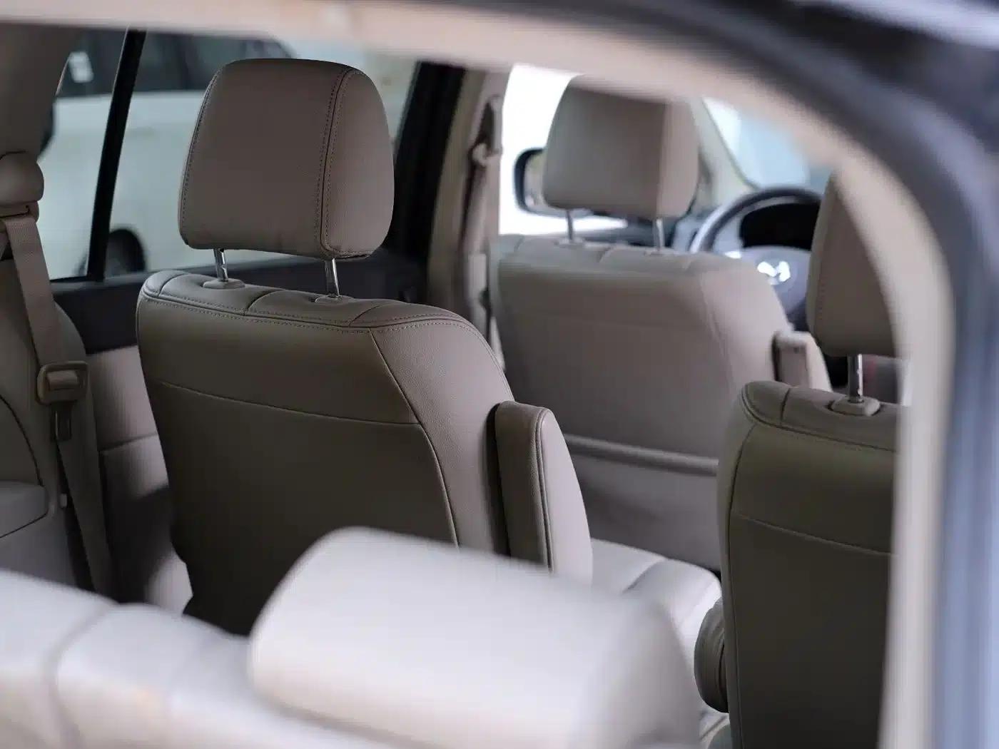 Mazda 8 2011 2.3L Premium Edition — миниатюра 40