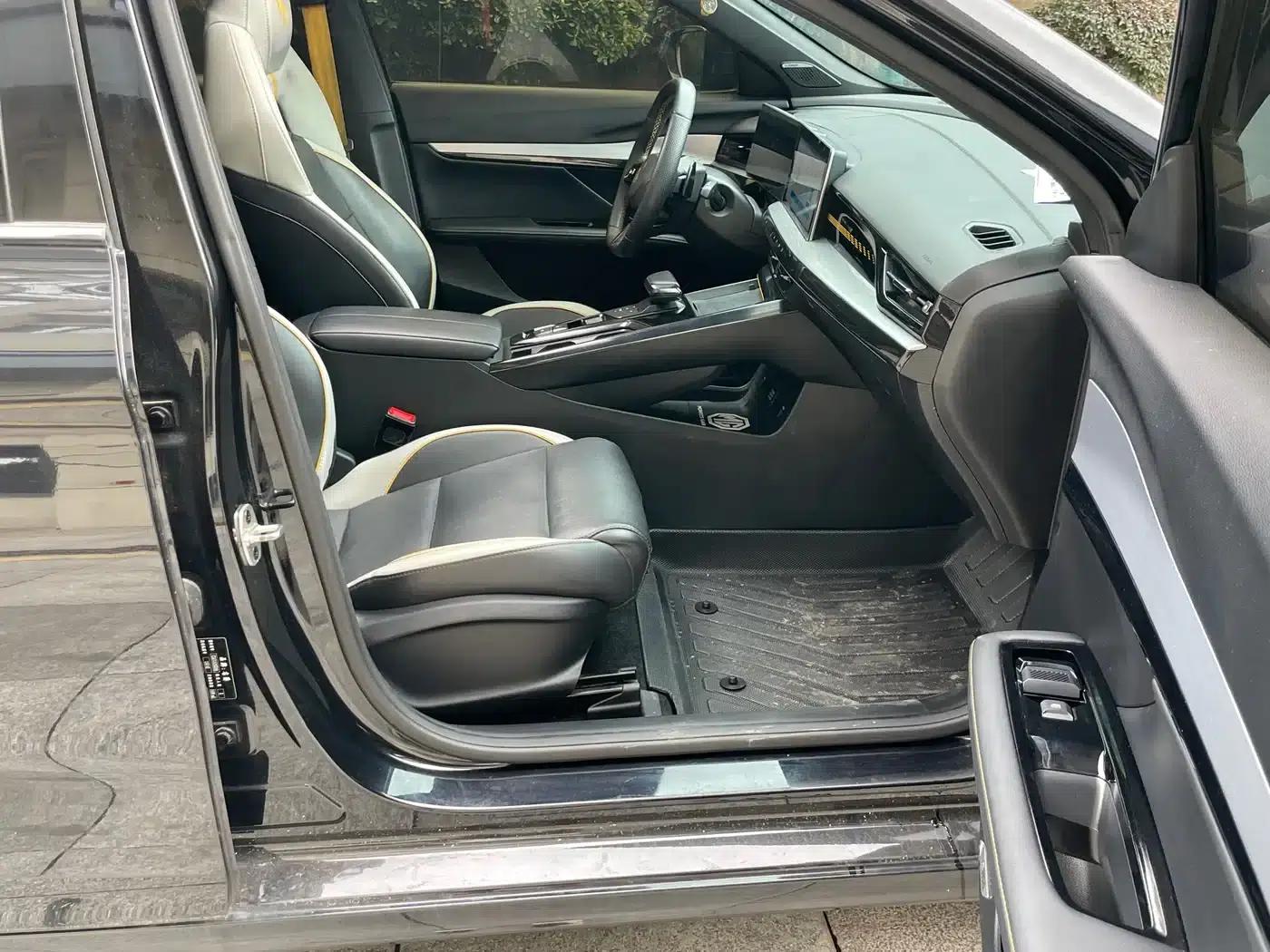 MG5 Scorpio 2022 1.5T Trophy Sport Luxury Edition — миниатюра 9