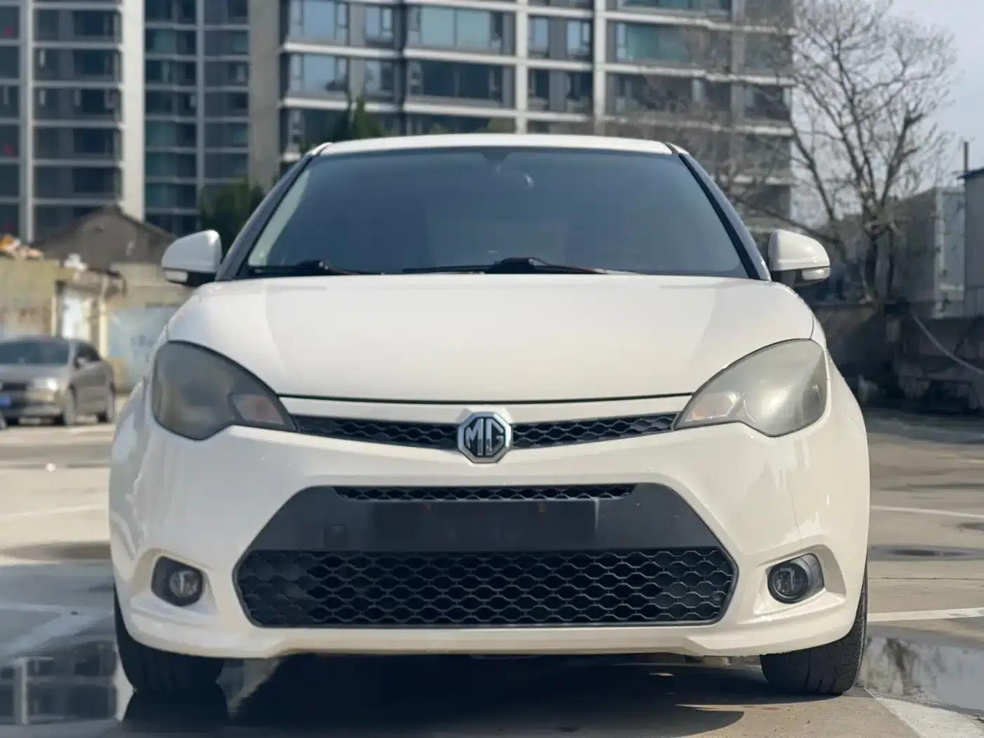 MG3 2013 1.5L AMT Elite Edition — миниатюра 2