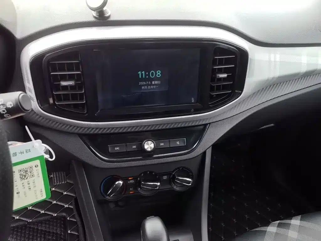 MG3 2017 1.5L Automatic Intelligent Luxury Edition — миниатюра 13