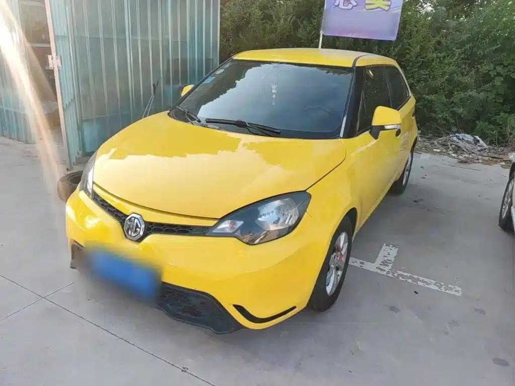 MG3 2014 1.3L Manual Comfort Edition — миниатюра 2