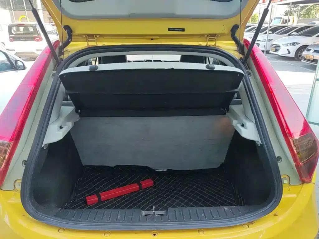 MG3 2014 1.3L Manual Comfort Edition — миниатюра 19