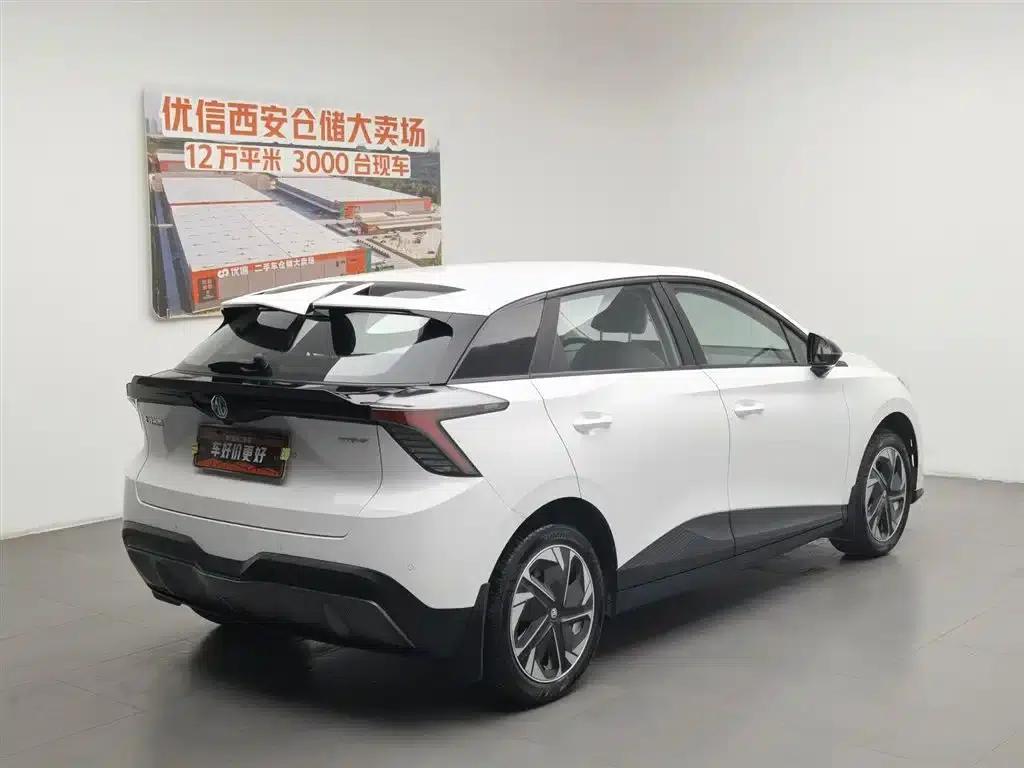 MG4 2023 415km Overseas Champion Edition — миниатюра 2