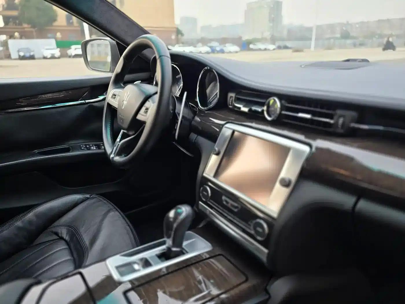 Presidential Edition 2017 3.0T Standard Edition — миниатюра 8