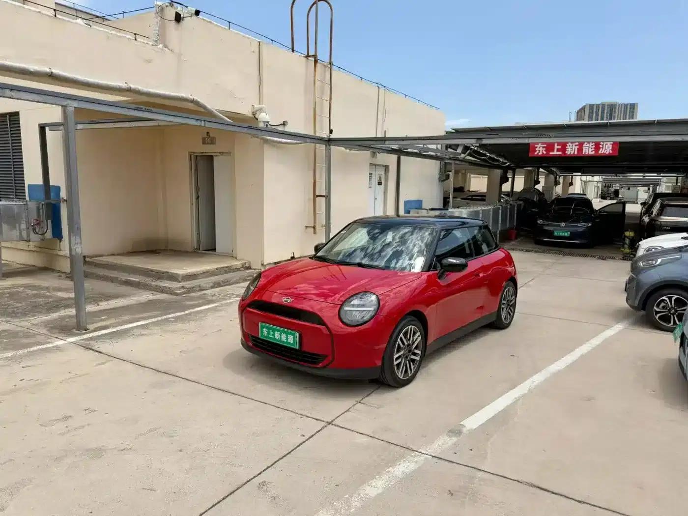 2024 Electric MINI Cooper (456km/h) - Classic Style — миниатюра 2