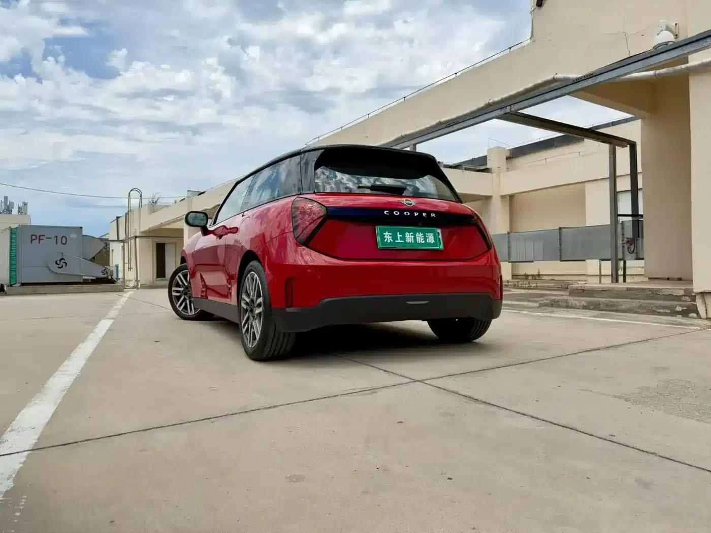 2024 Electric MINI Cooper (456km/h) - Classic Style — миниатюра 9