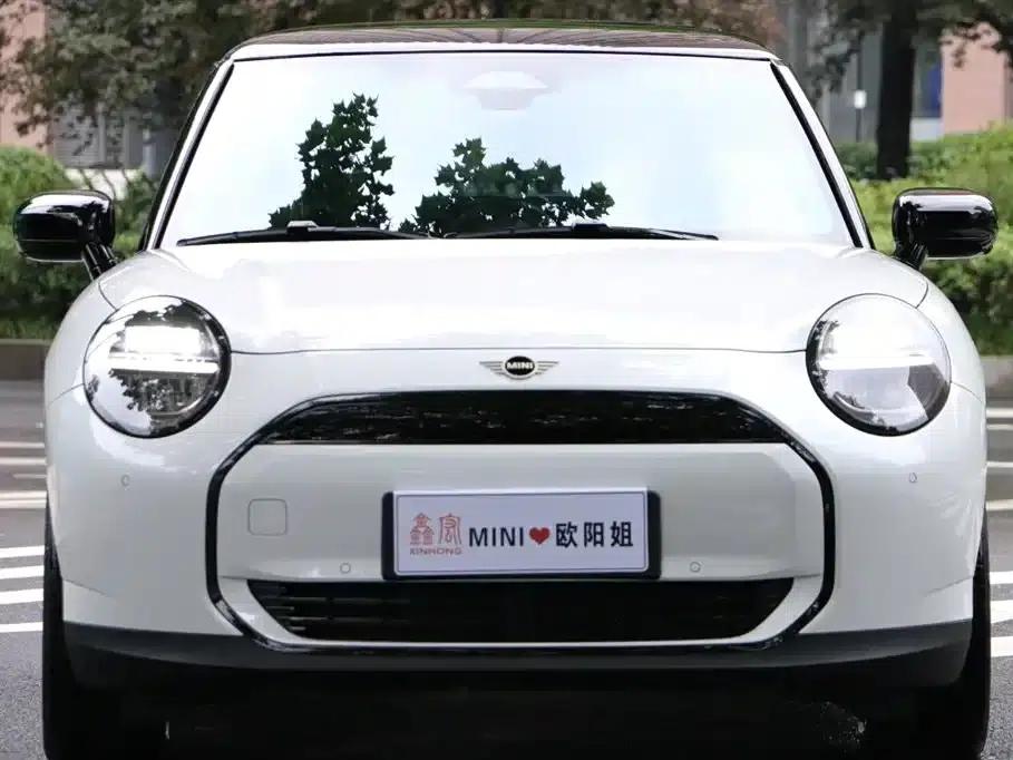2026 Electric MINI Cooper, 466km/h, Cooper E Classic — миниатюра 2