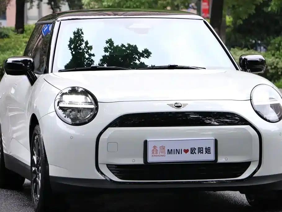 2026 Electric MINI Cooper, 466km/h, Cooper E Classic — миниатюра 3