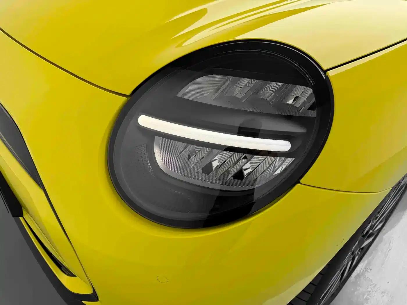 2024 Electric MINI Cooper (456km/h) - Classic Style — миниатюра 5