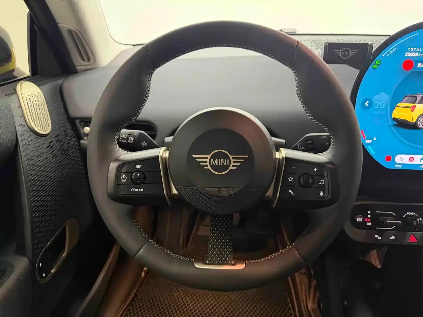 2024 Electric MINI Cooper (456km/h) - Classic Style — миниатюра 6