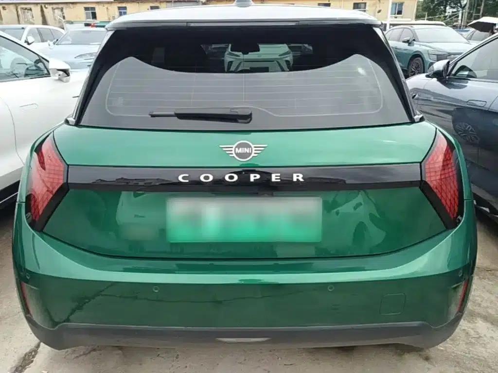 2024 Electric MINI Cooper (456km/h) - The Cooper E Big Player — миниатюра 6