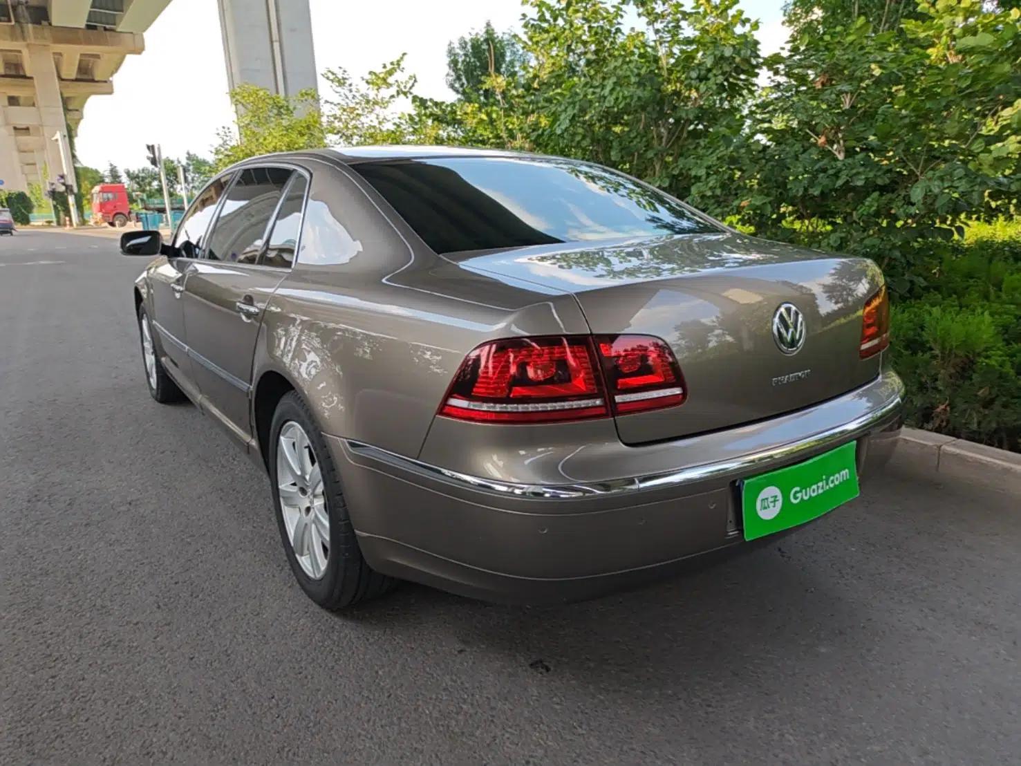 Volkswagen Phaeton 2012 3.0L Executive Version — миниатюра 4