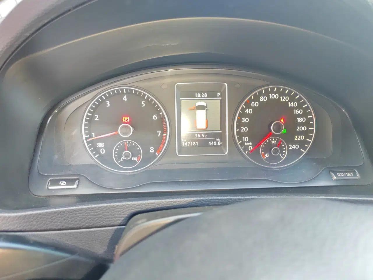 Volkswagen Multivan 2012 2.0 TSI Two-Wheel Drive Business Edition — миниатюра 11
