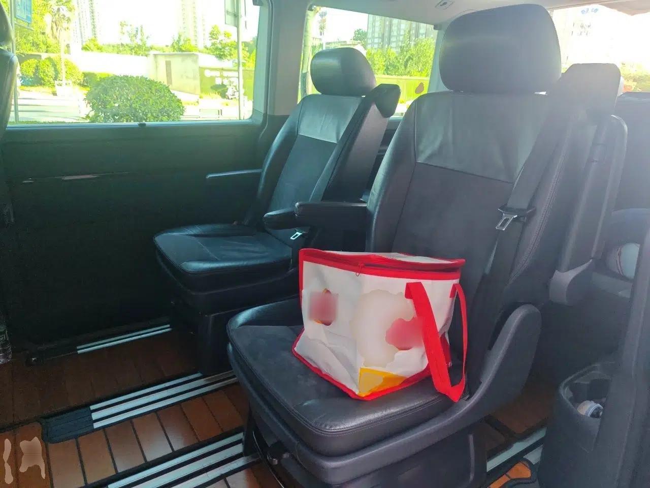 Volkswagen Multivan 2012 2.0 TSI Two-Wheel Drive Business Edition — миниатюра 17