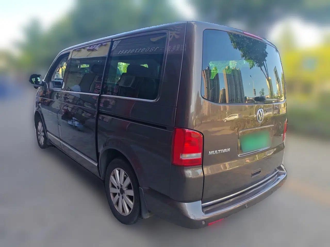 Volkswagen Multivan 2012 2.0 TSI Two-Wheel Drive Business Edition — миниатюра 4