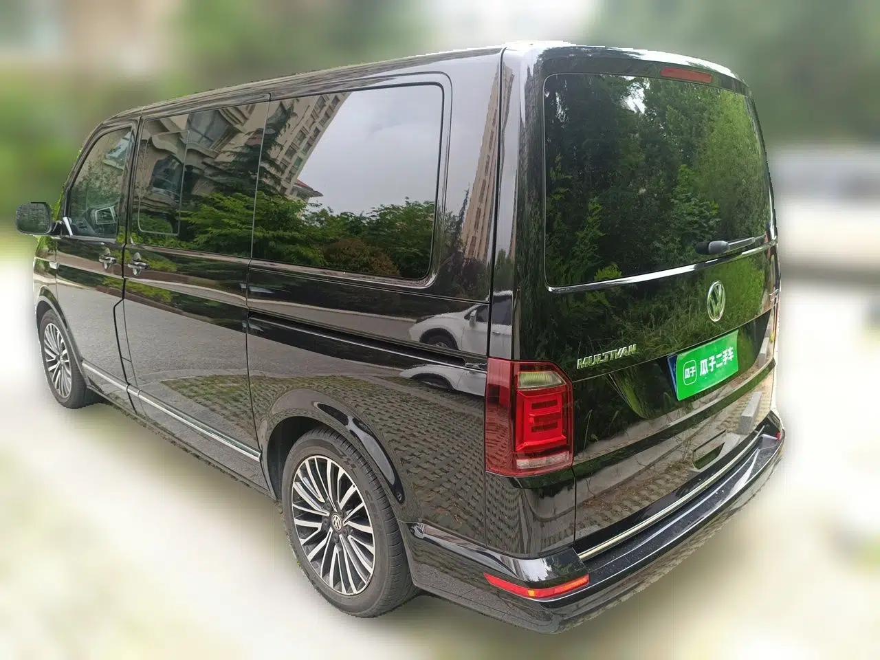 Volkswagen Multivan 2018 2.0 TSI 4x4 Prestige Edition 7-Seater — миниатюра 4