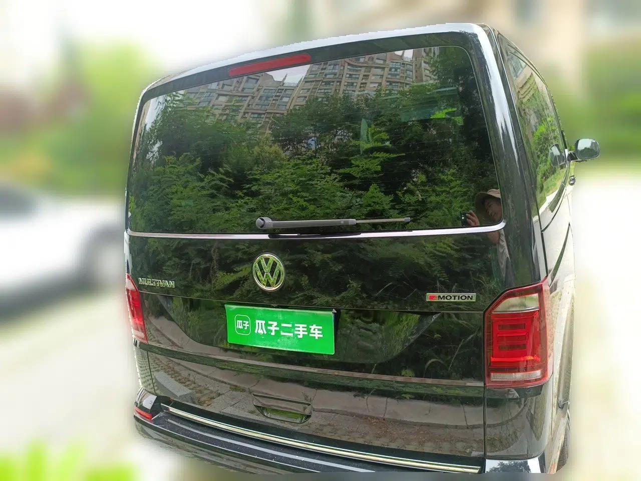 Volkswagen Multivan 2018 2.0 TSI 4x4 Prestige Edition 7-Seater — миниатюра 5