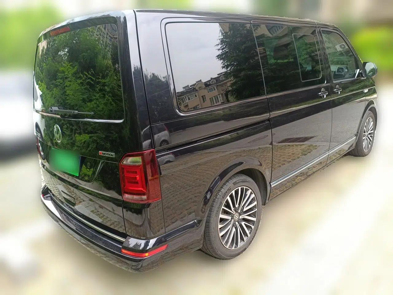 Volkswagen Multivan 2018 2.0 TSI 4x4 Prestige Edition 7-Seater — миниатюра 6