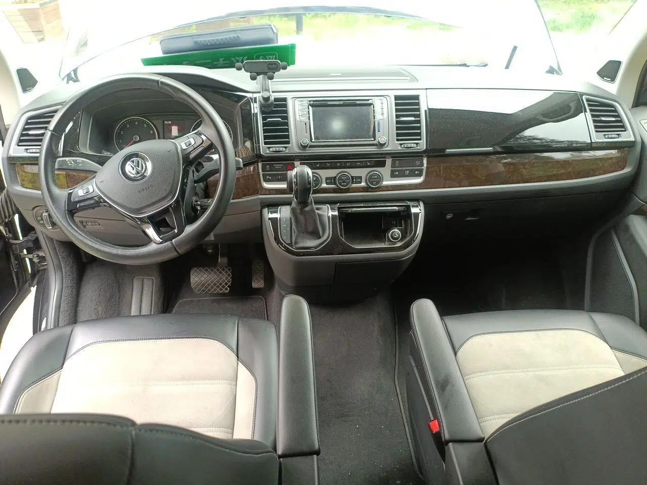 Volkswagen Multivan 2018 2.0 TSI 4x4 Prestige Edition 7-Seater — миниатюра 9