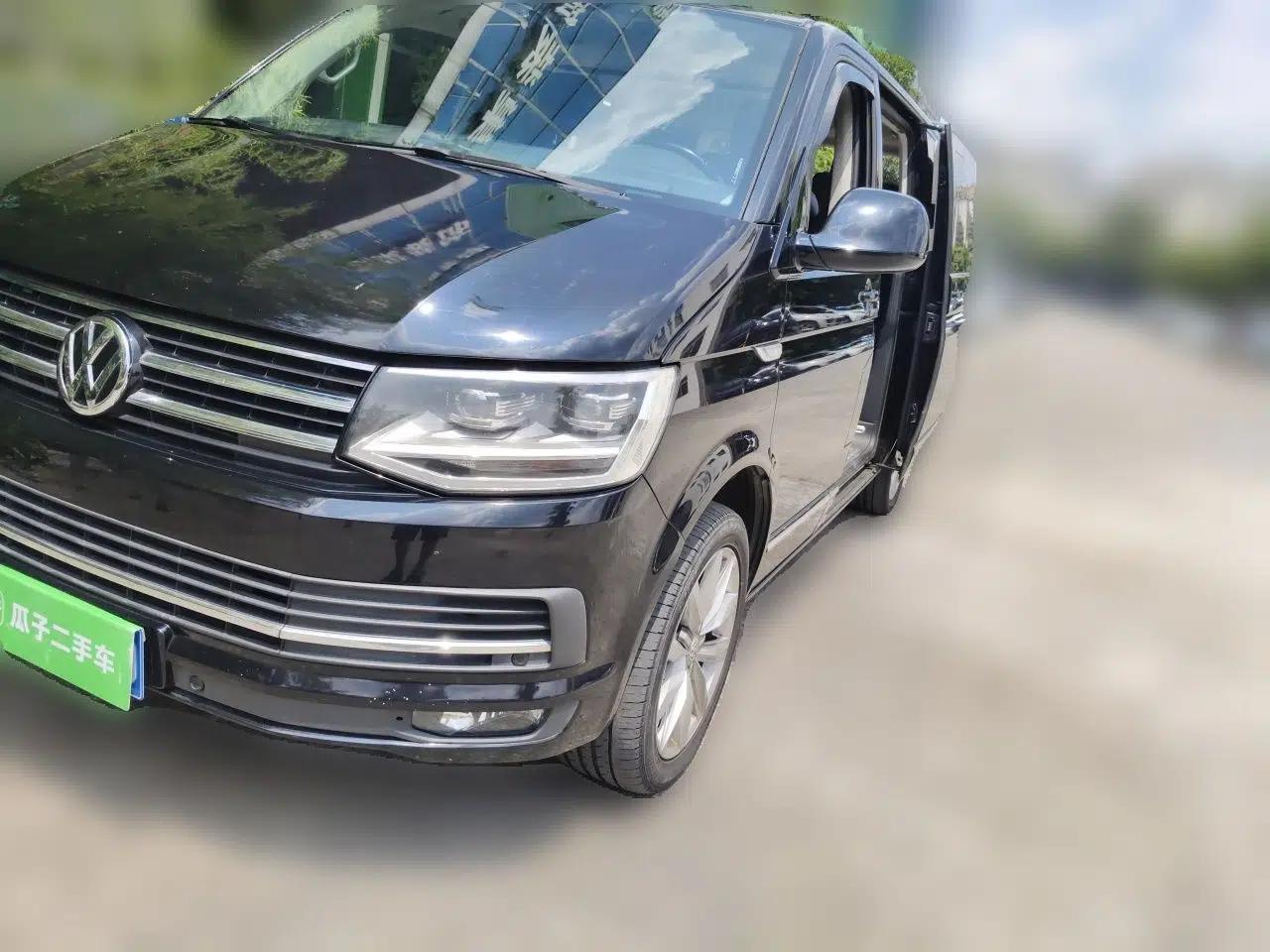 Volkswagen Multivan 2018 2.0 TSI Two-Wheel-Drive Luxury Edition 7 Seats — миниатюра 1