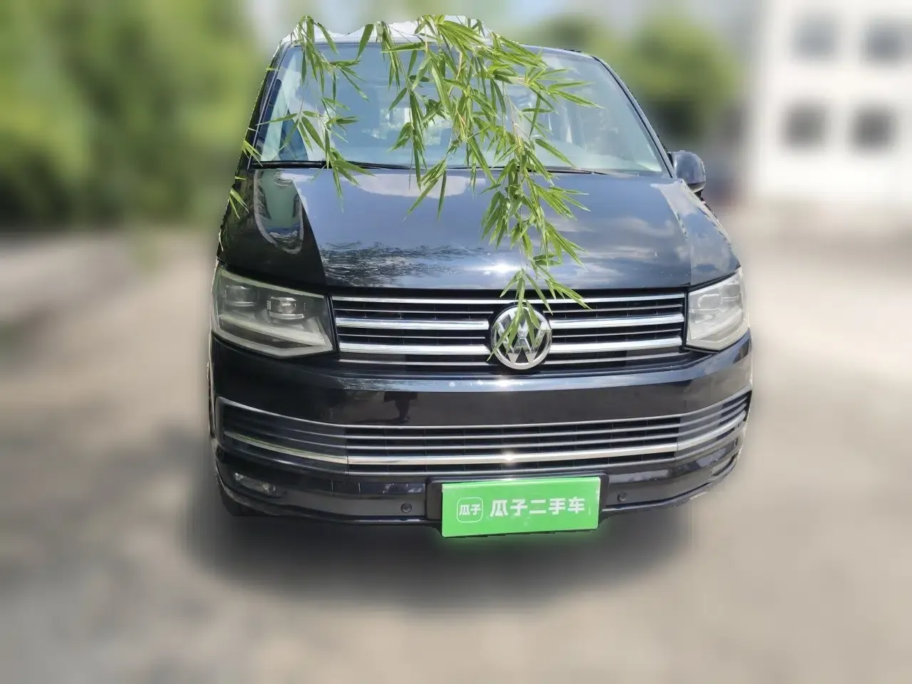 Volkswagen Multivan 2018 2.0 TSI Two-Wheel-Drive Luxury Edition 7 Seats — миниатюра 2
