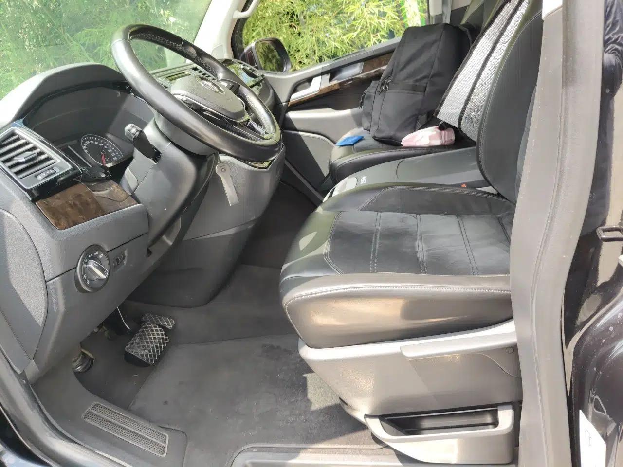Volkswagen Multivan 2018 2.0 TSI Two-Wheel-Drive Luxury Edition 7 Seats — миниатюра 15