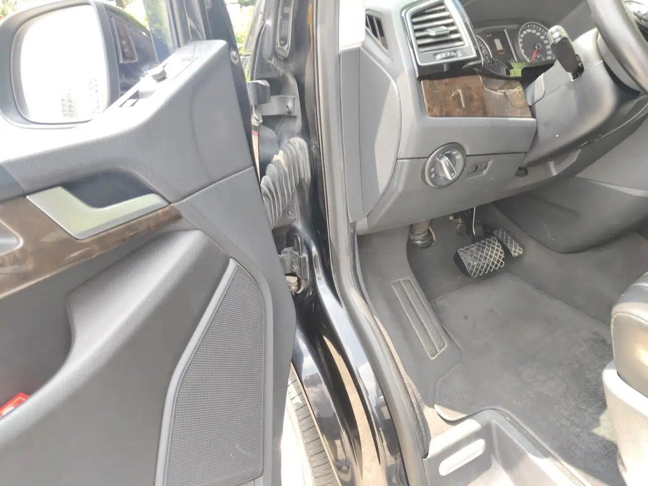 Volkswagen Multivan 2018 2.0 TSI Two-Wheel-Drive Luxury Edition 7 Seats — миниатюра 16