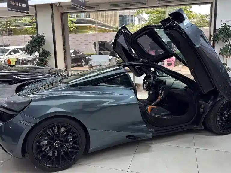 McLaren 720S 2017 4.0T Coupe — миниатюра 5