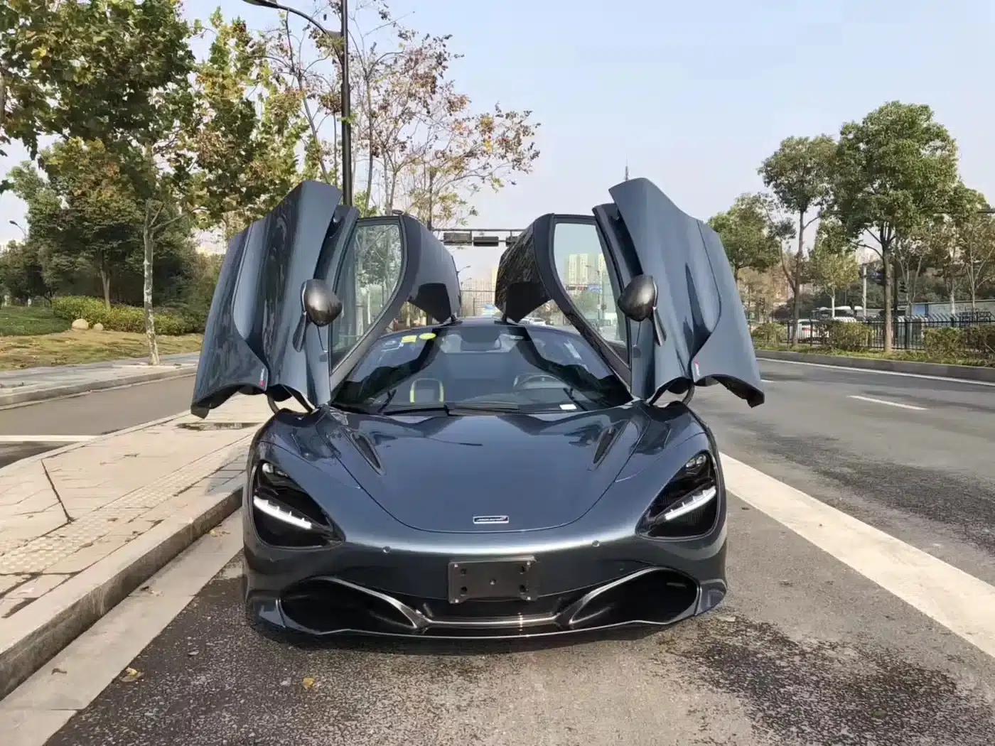 McLaren 720S 2019 4.0T Coupe — миниатюра 2