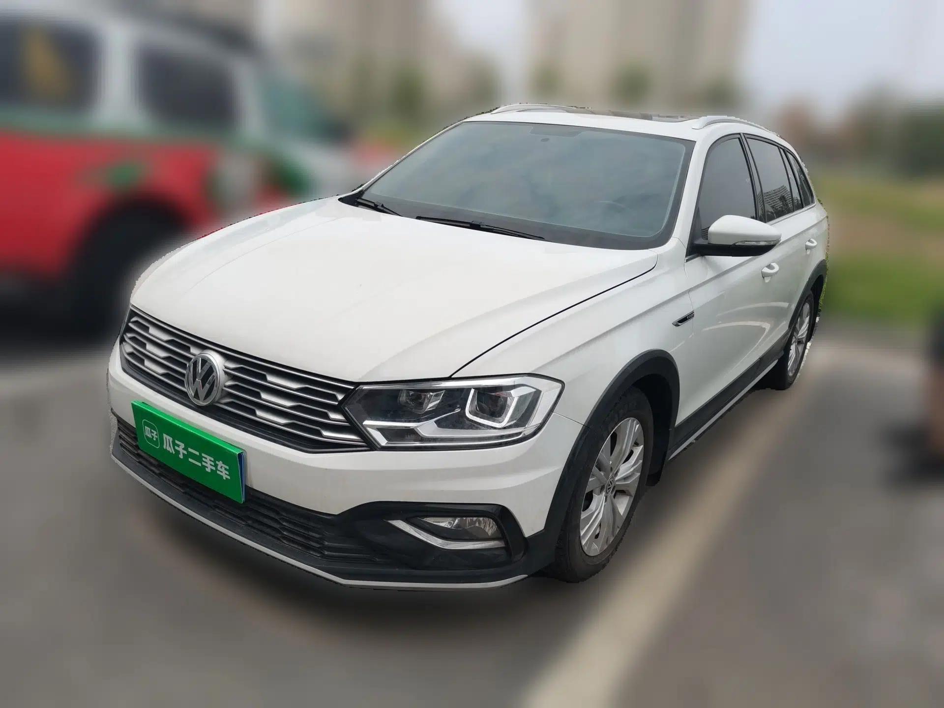 Volkswagen C-TREK 2017 230TSI DSG Comfort Version — миниатюра 1