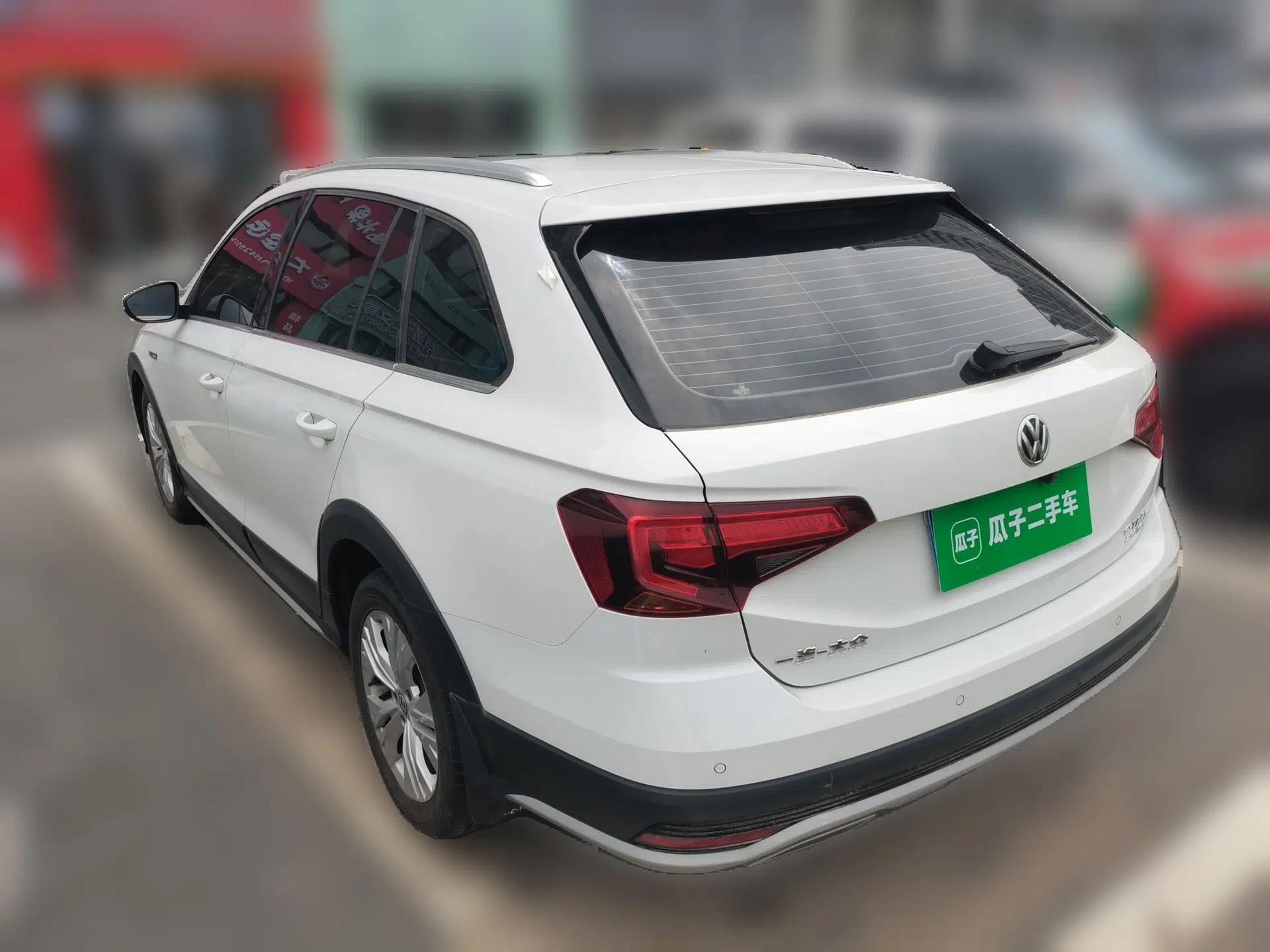 Volkswagen C-TREK 2017 230TSI DSG Comfort Version — миниатюра 4