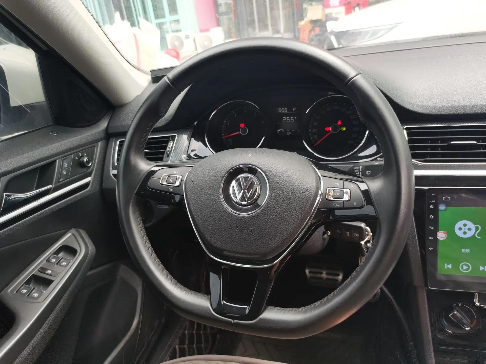 Volkswagen C-TREK 2017 230TSI DSG Comfort Version — миниатюра 10