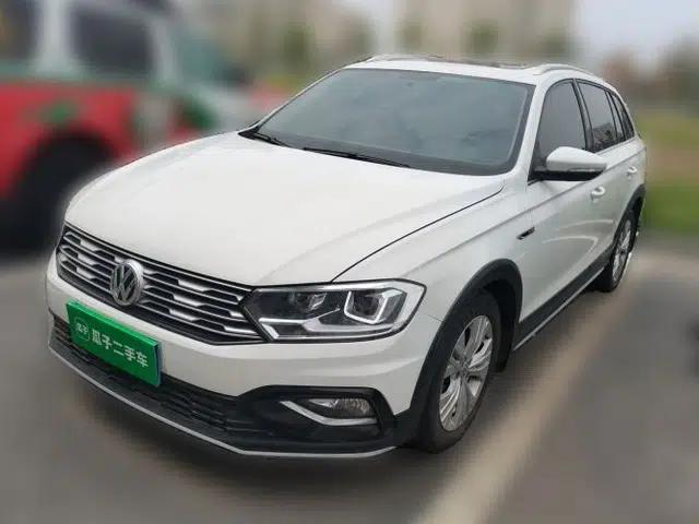 Volkswagen C-TREK 2017 230TSI DSG Comfort Version