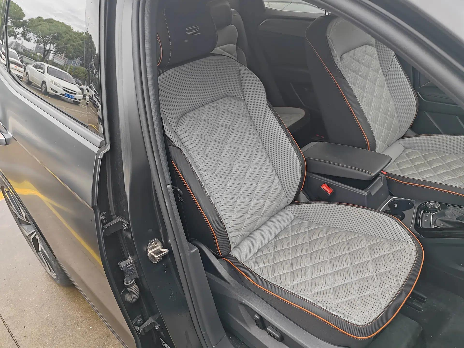 Volkswagen Tayron X 2023 Revised 380TSI Four-Wheel Drive Flagship Smart Edition — миниатюра 19