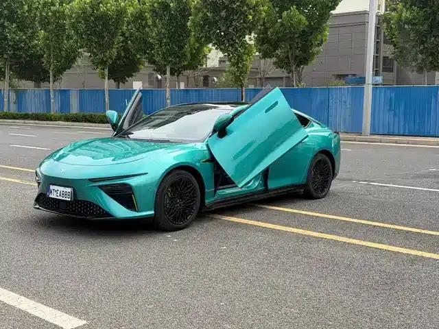 Nezha S 2022 Pure Electric 650km AWD Luxury Edition