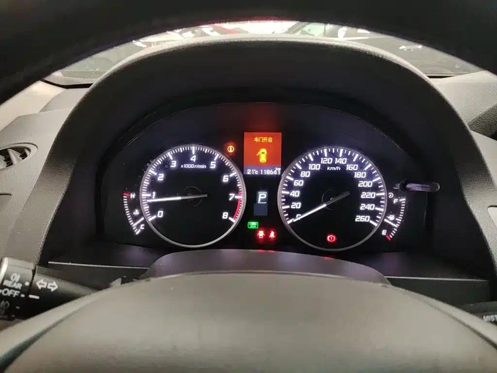 2013 Acura RDX Imported Model 3.5L AWD Luxury Edition — миниатюра 8