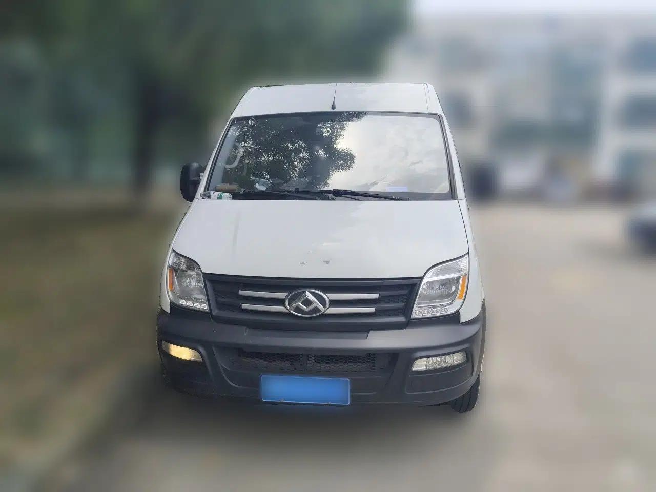 SAIC MAXUS V80 RV SAIC Maxus V80 2.5T Classic AMT Aoyuntong‑upgraded Short‑Wheelbase Medium‑Roof 5‑Seater — миниатюра 2
