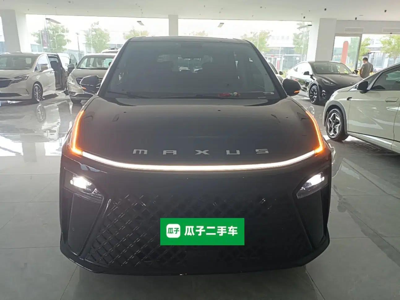 SAIC MAXUS G70 2024 2.0T Automatic Luxury Edition 7 Seats — миниатюра 2