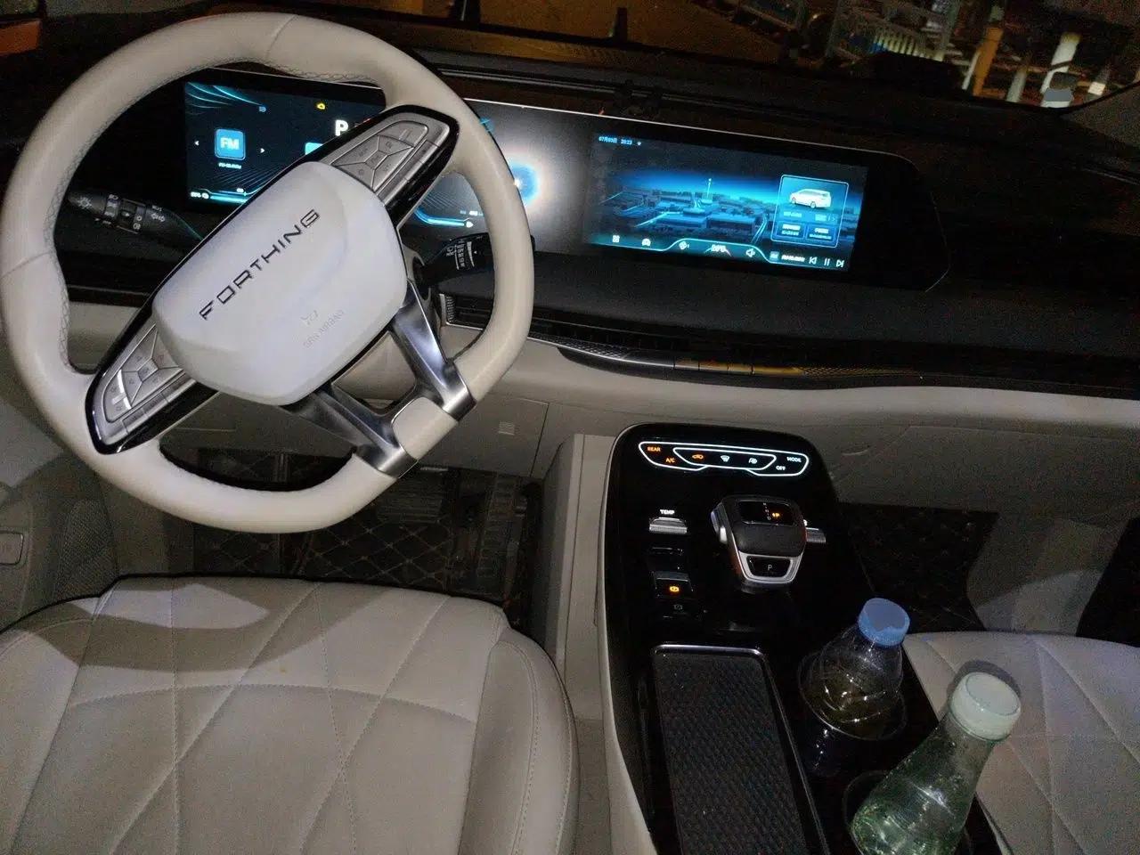 FORTHING Xinghai V9 2024 1.5TD 200km Chinese Knot Series Luxury Version — миниатюра 9