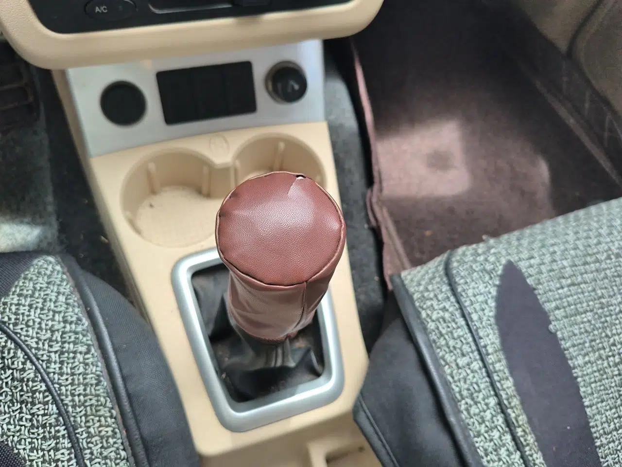 Dongfeng Fengon 330 2014 1.5L Manual Comfort Version DK15-02 — миниатюра 14