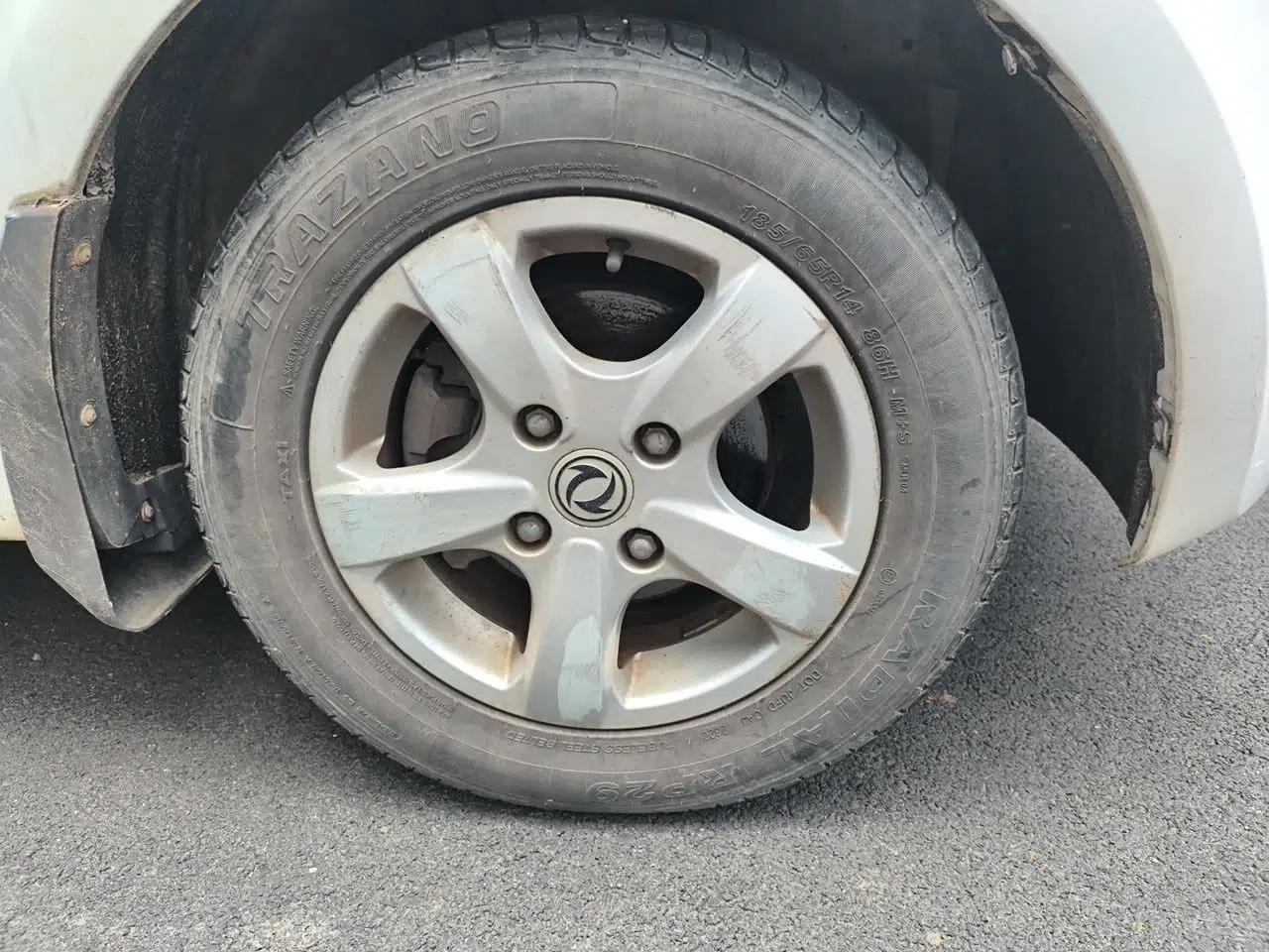 Dongfeng Fengon 330 2014 1.5L Manual Comfort Version DK15-02 — миниатюра 8