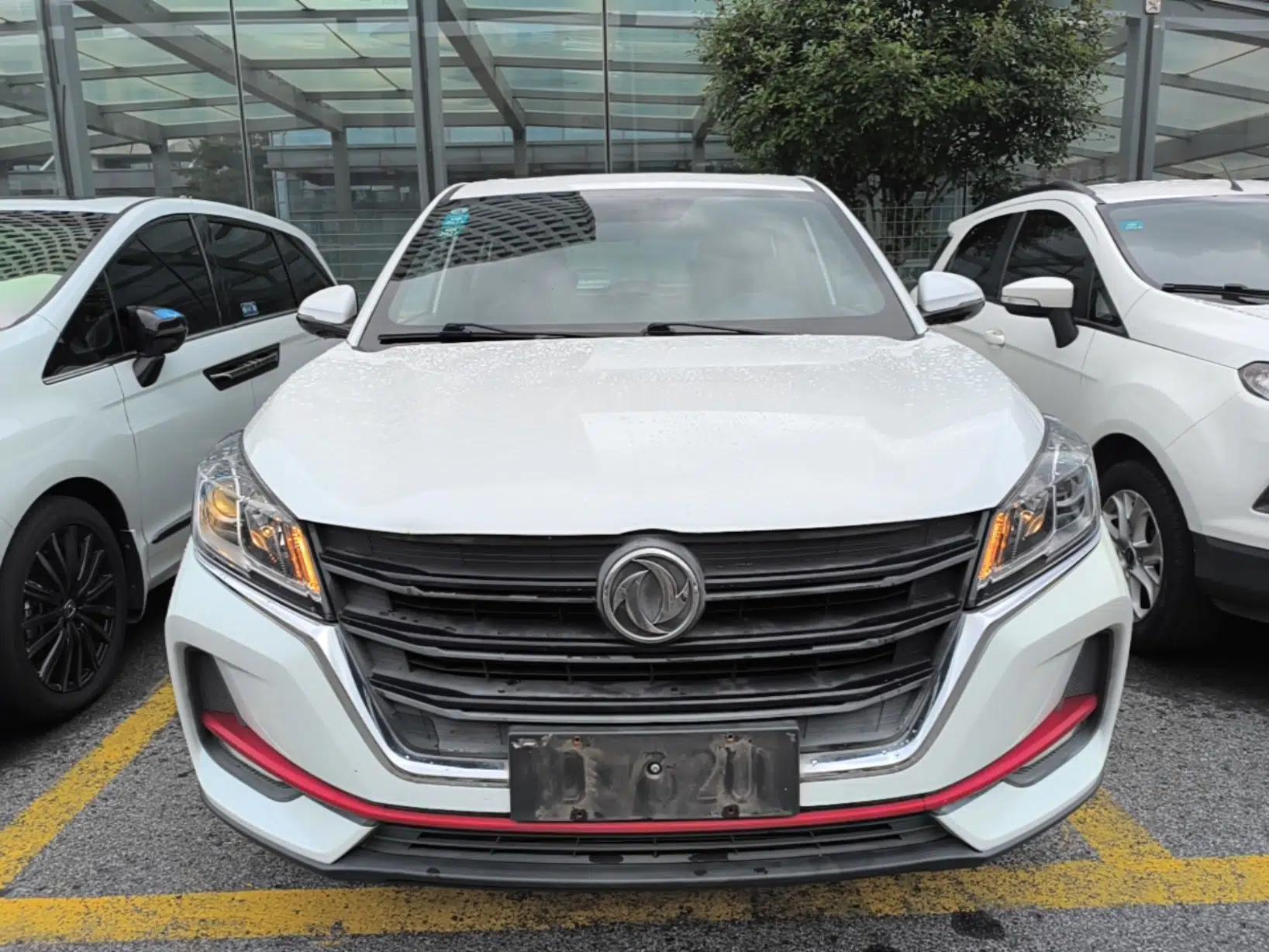 Dongfeng Fengon 500 2021 1.5L CVT Enjoyment Version — миниатюра 2