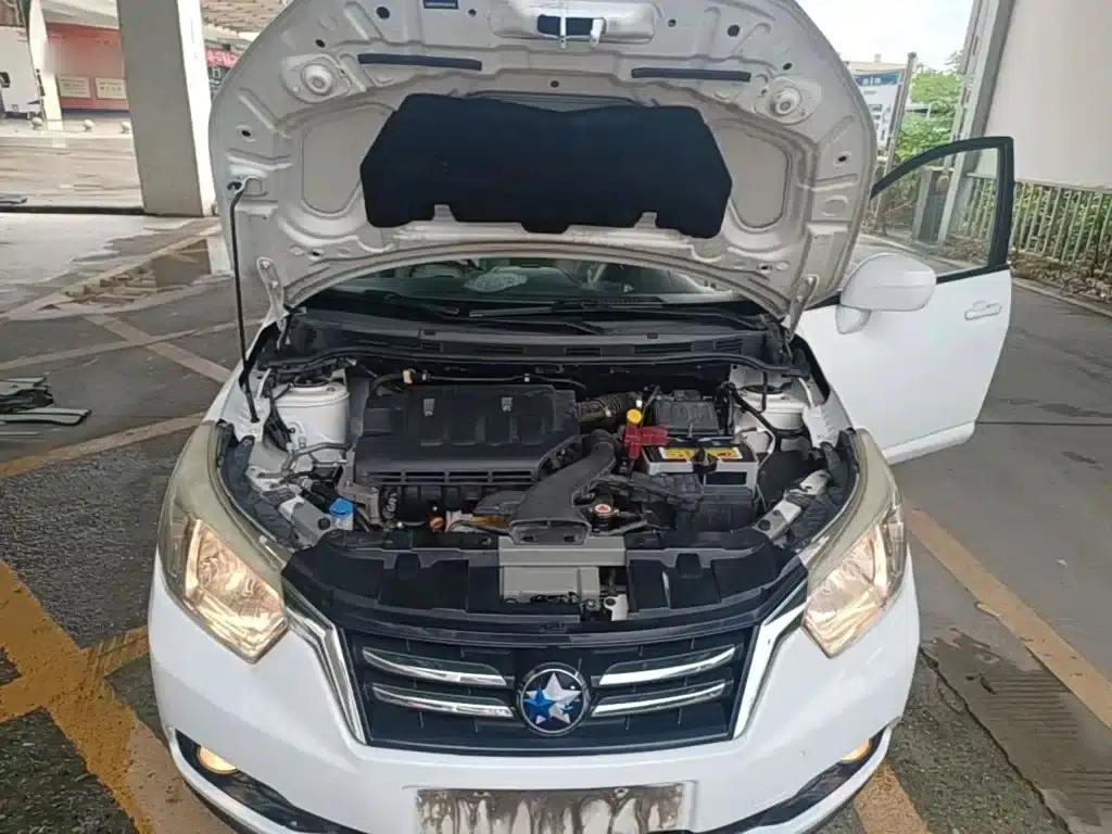 Venucia D50 2015 1.6L Manual Deluxe Edition — миниатюра 20