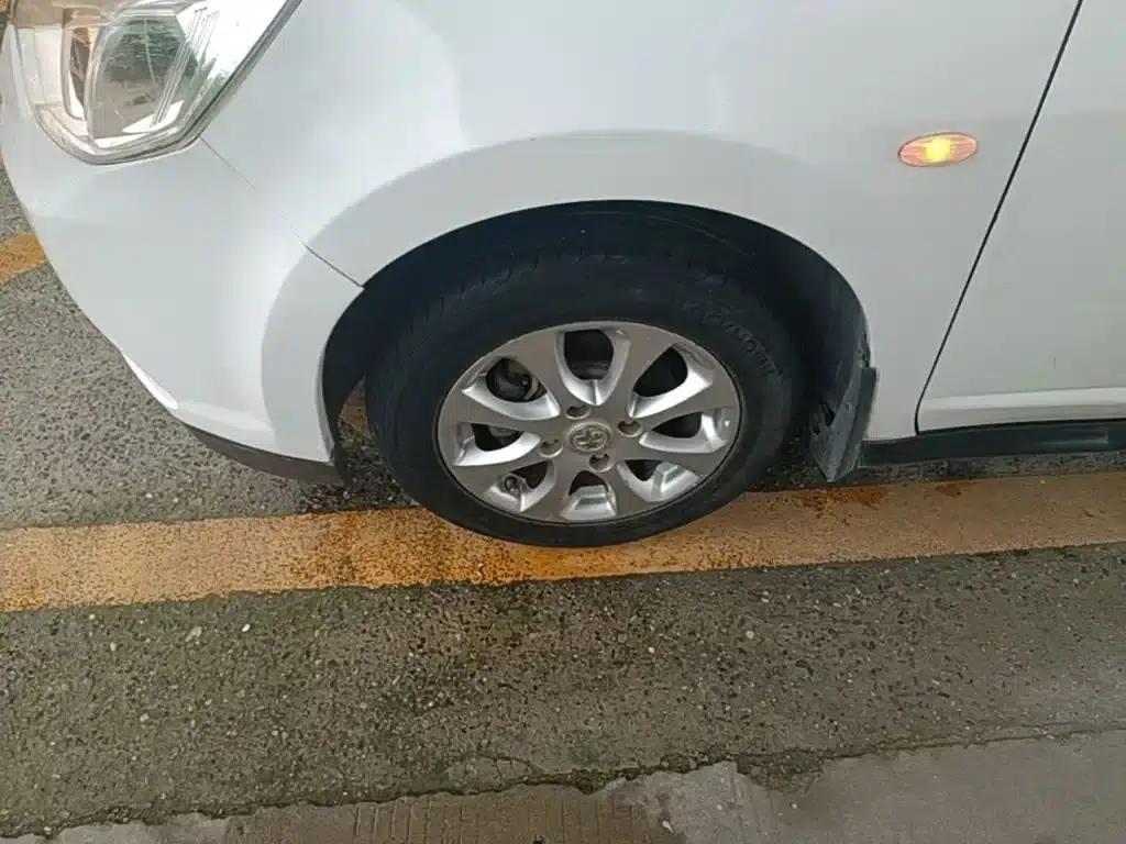 Venucia D50 2015 1.6L Manual Deluxe Edition — миниатюра 23
