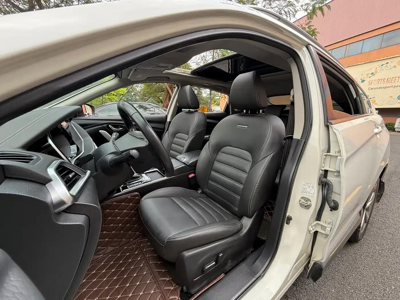Venucia T90 2021 260T Mild Hybrid Automatic Intelligent Connectivity Edition — миниатюра 9