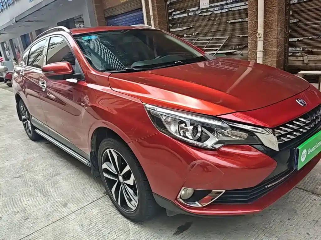 Venucia T90 2017 2.0L CVT Smart Edition — миниатюра 4